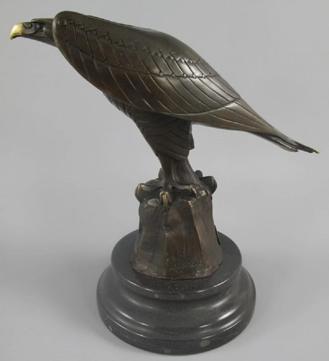 Luxury Art Deco bronze figure eagle on rock with marble base bronze / gold / black 12 x 22 x H. 21 cm - bronze sculpture - decorative figure - decorative accessories