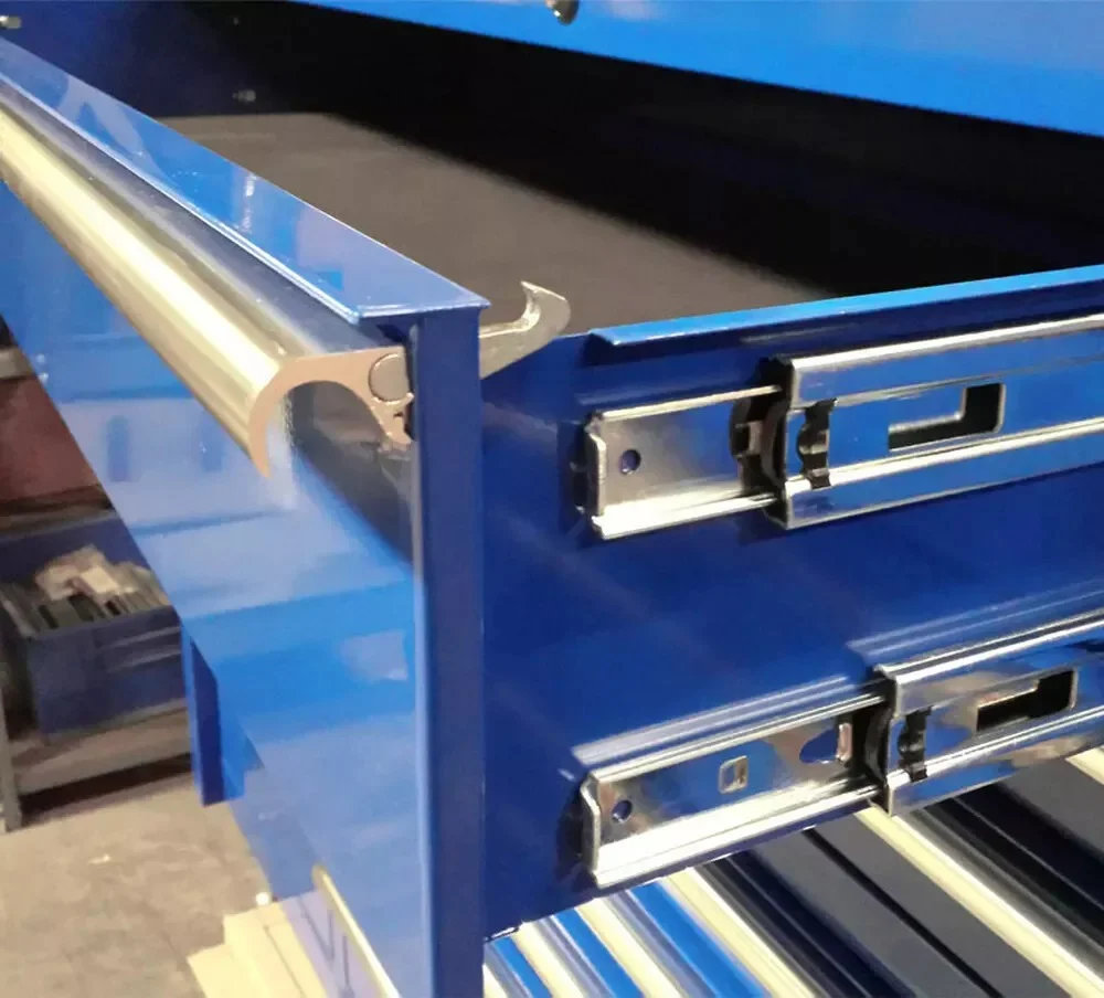 EXTREME TOOLS RX SERIES 55" 12-DRAWER ROLLER with HUTCH and SIDE BOXs